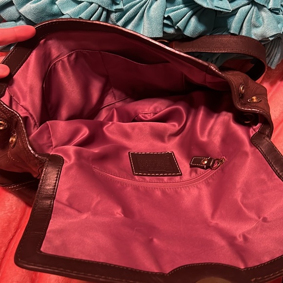 Coach limited edition Hamptons leather embossed satchel - Picture 4 of 11